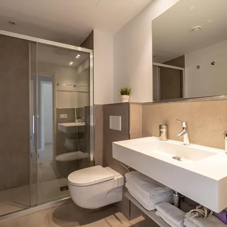 Ponent 5 Apartment *